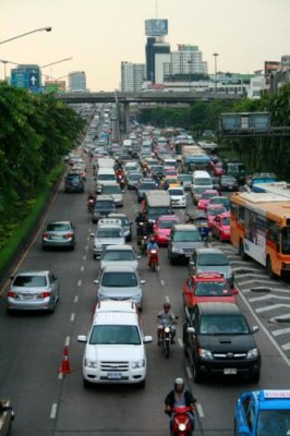 Rush hour in Bangkok Noi