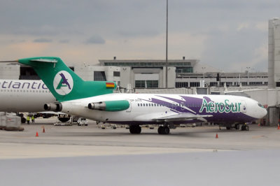 Aerosur Boeing 727 ( CP-2515 )