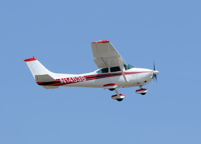 N1453S Cessna 182