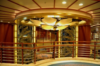 atrium overhead lighting