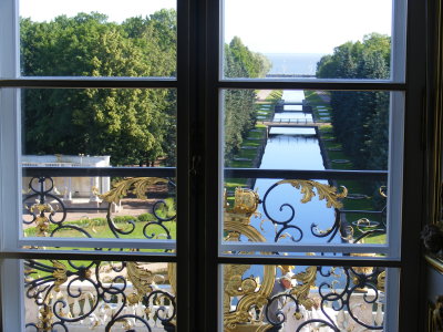 Peterhoff, Russia, from the summer palace of Catherine the Great.JPG
