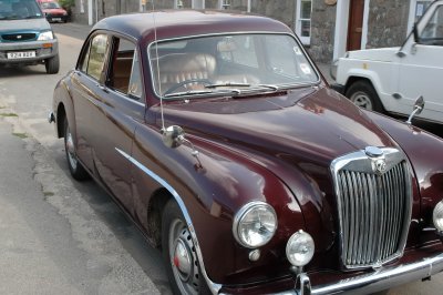 MG Magnette ZA fram.jpg