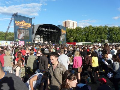 Mainstage In The Sunshine