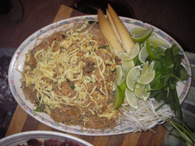 Pad thai with banana flower, limes