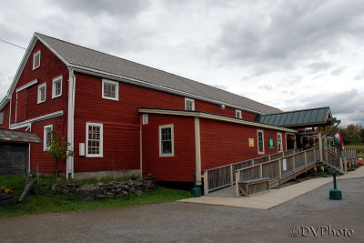 HicksRetailBarn.jpg