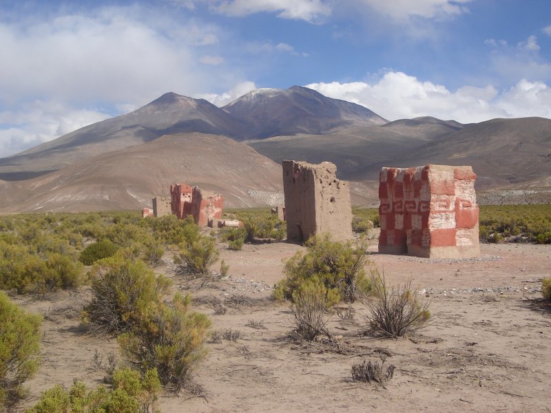 Chullpas, Rio Lauca - Bolivia