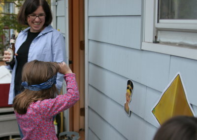 Pin the princess on the pyramid.