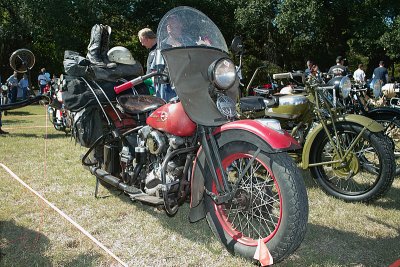 SDIM1288 - Well used Harley Knucklehead