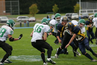 Evan Tripicco getting a great block from FB Nate Wood