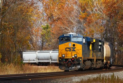 Q597 rolls to a stop after a meet with Q124. The train will have to wait for Q648 before departing.