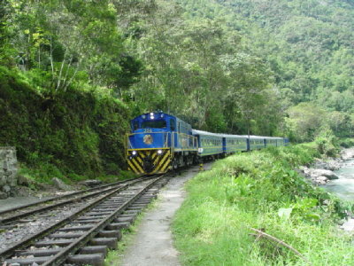 train to Machu piccu