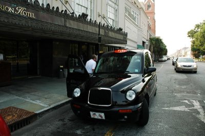 An English-like cab.