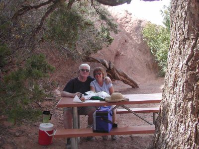 Arches-NP-Lunch-in-the-Gard.jpg