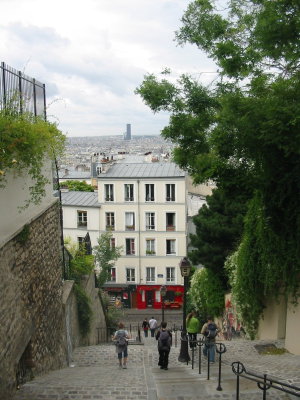 A Walk on La Butte Montmartre July 2008