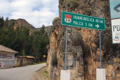 Turnoff for Palca - still 48km to Huancavelica - 1hr10