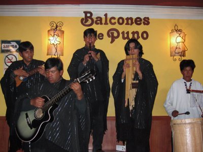 Folkloric music group, Balcones de Puno