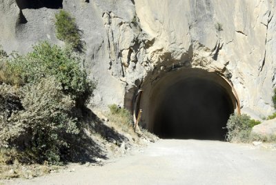 Tunnel, south rim road, Colca Canyon