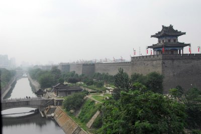 The 14km of city wall encloses the old city of Xian
