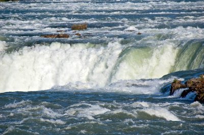 and so into the abyss the mighty niagara river goes...