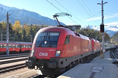 Taurus double header with 15-car Eurocity Transalpin from Basel to Vienna