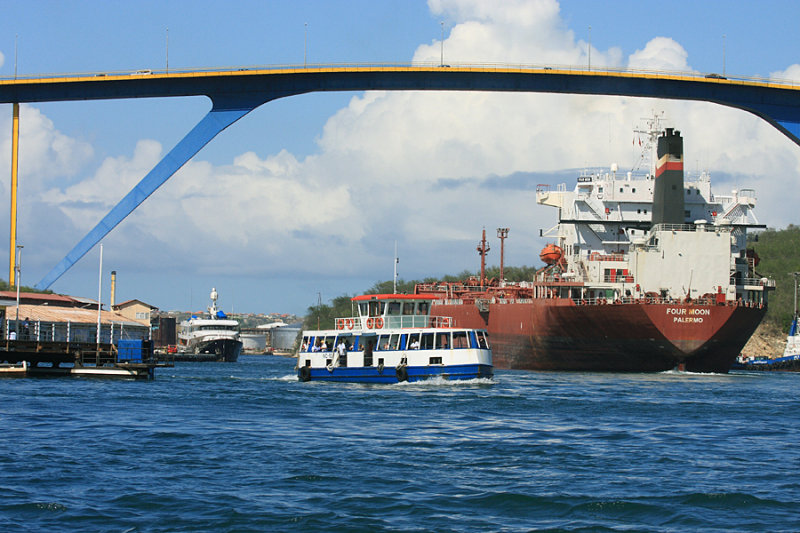Ship going under the Queen Juliana Bridge