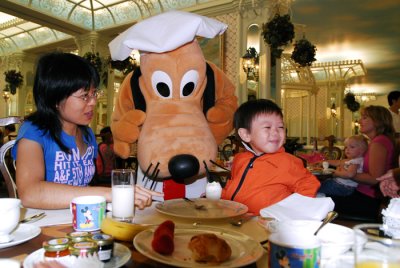 Sept 24 2006 -- Hong Kong DisneyLand