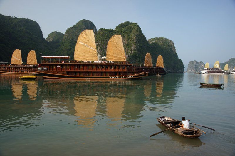 Halong Bay Sampans Viet Nam.jpg