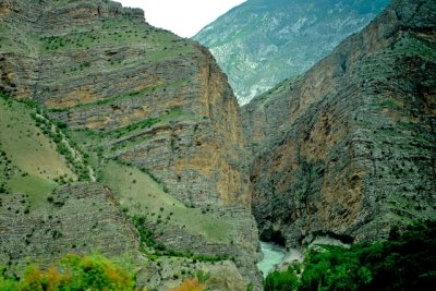 Anatolian Mountains along Choruh River.jpg