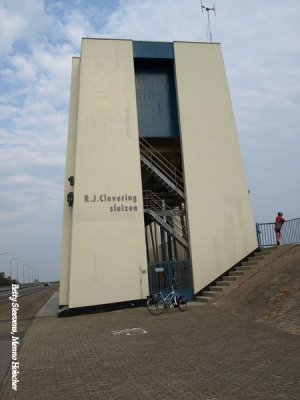 Lauwersmeer - de schutsluizen