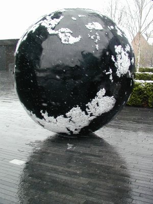 Looks like an Icy Globe (4/6)
