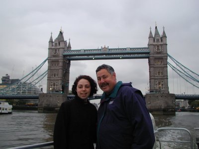 Passing Tower Bridge (5/16)