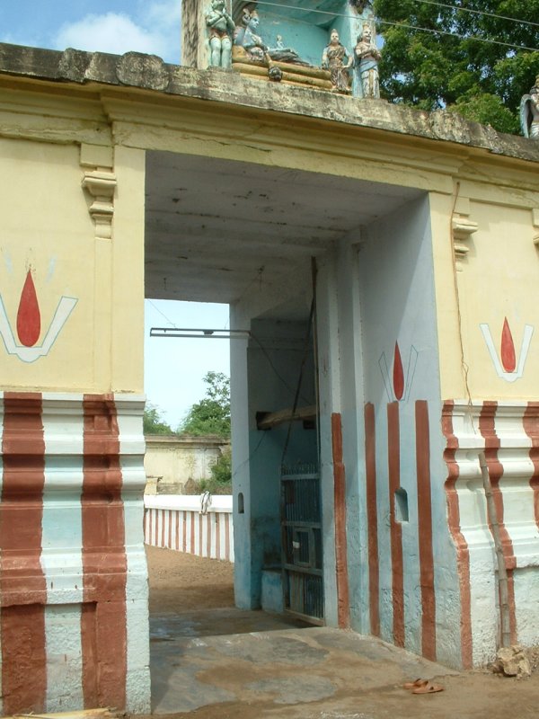 2-Divine entrance.JPG
