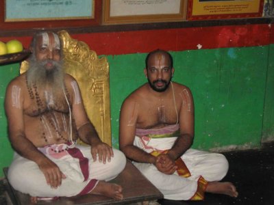 Varthamana Koil Annan Swami and Chinna Swami.jpg