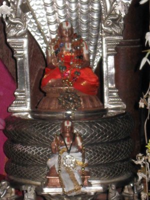 Annan Jeeyar and Jeeyar Annan in Asthanam.jpg