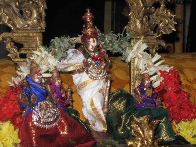 Azhagiya Manavalan in Thirumaligai.jpg