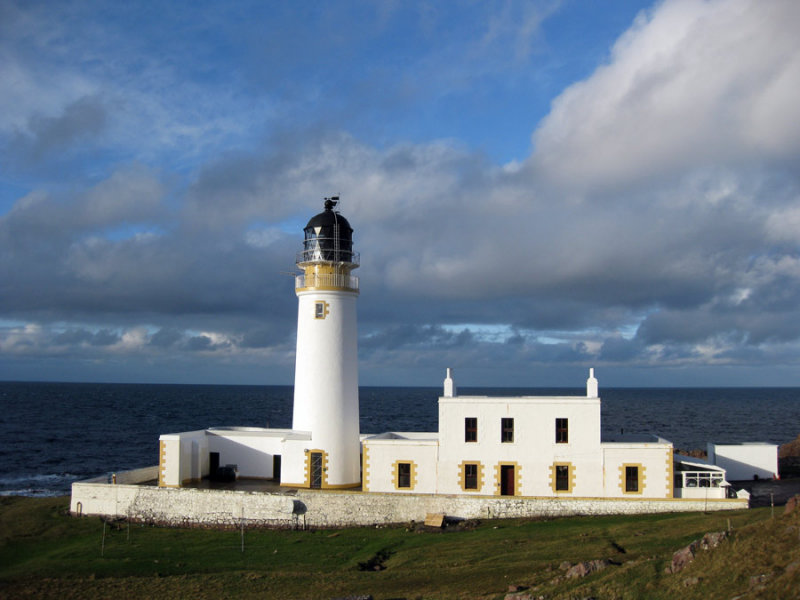 Nov 09 lighthouse at the road end