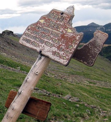 Something has eaten the CDT sign!