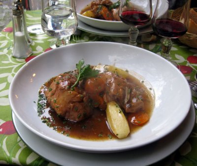 Rabbit cooked with rosemary