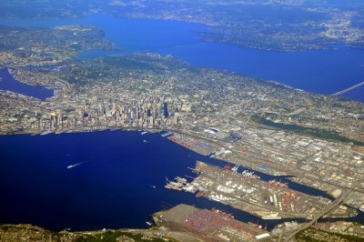 Seattle and cities along Lake Washington