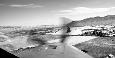 winter landing in Wenatchee  (KEAT)