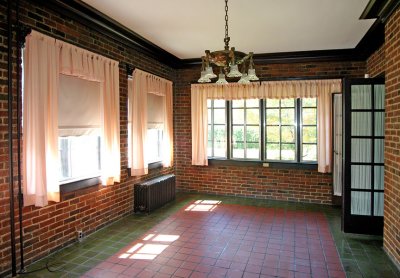 1st Floor Sunroom