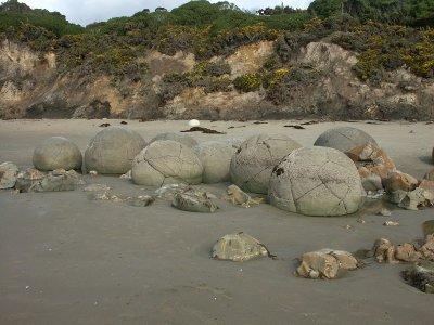 Moeraki Boulders