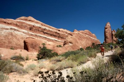 Trail to Arch IMG_6595.jpg