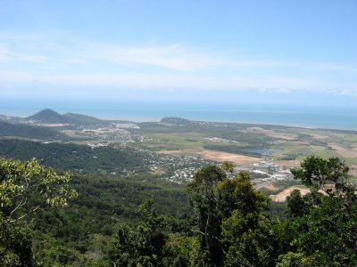 As we exit the Caravonica Terminal we are treated to this jaw dropping scene of the city of Cairns and the ocean below