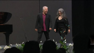 Stephen Kovacevich, Martha Argerich - bows, after the Mozart