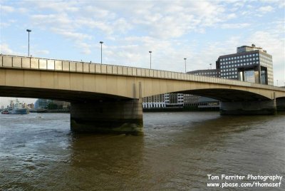 London Bridge - 3D9F2615.jpg