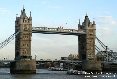 Tower Bridge - 3D9F2645.jpg