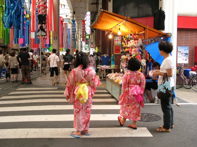 Little girls in yukata