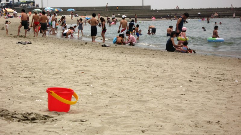 Abandoned pail on Utsumi beach