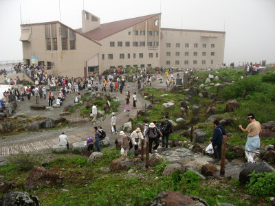 Tourists streaming out of Murodō bus center